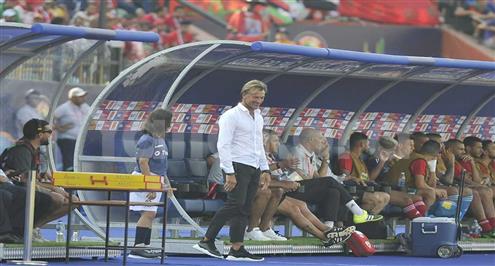 "اتخذت قرار الرحيل قبل الكان".. رينار يعلن نهاية مشواره مع المنتخب المغربي